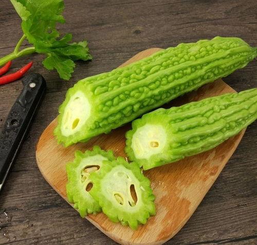 梦见别人吃瓜解