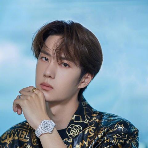 王一博追星吃瓜,揭秘明星的“吃瓜”日常