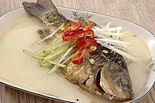 晚上做梦吃瓜吃鱼,瓜果飘香，鱼跃龙门